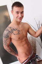 Patrik Jensen at Gay Life Network